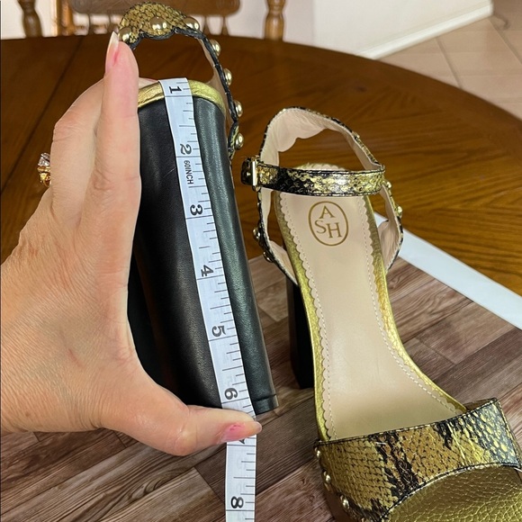 Ash Gold and Snake Pattern Platform Heels - Picture 7 of 11